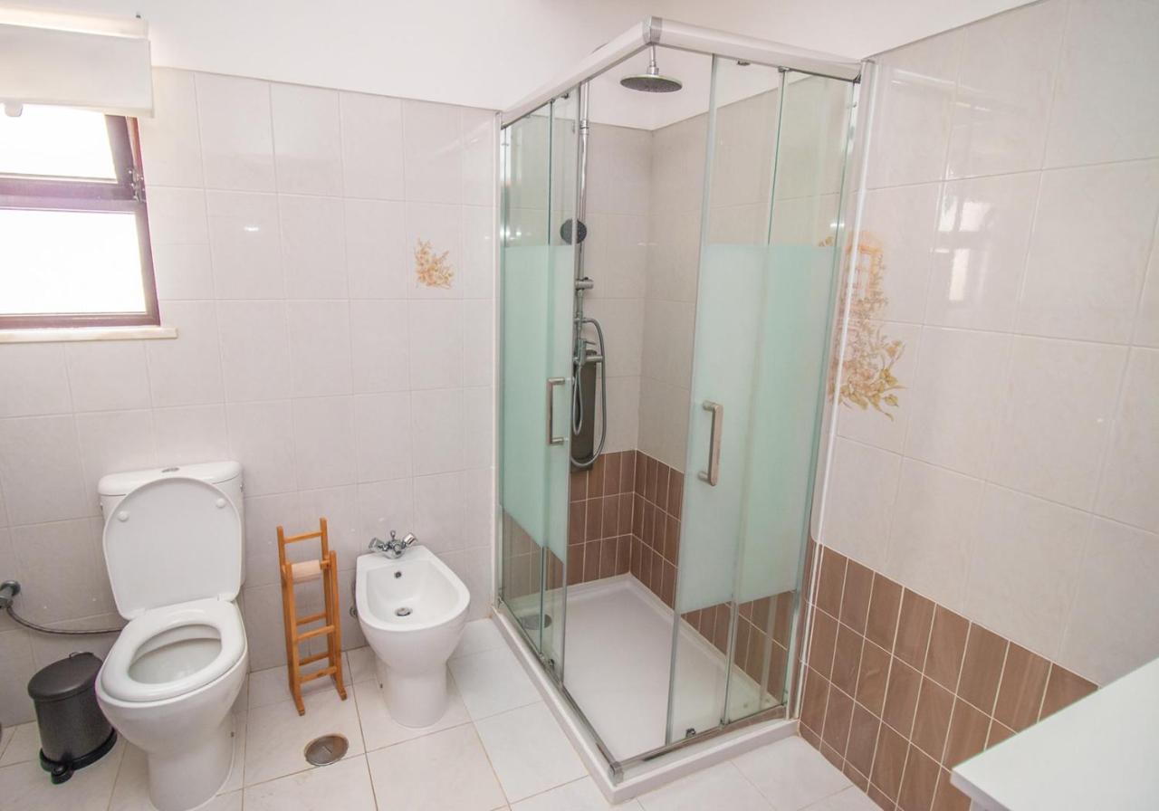 Apartment Close To Golf, Beaches, Quinta Lago, Vale Lobo, Quarteira And Vilamoura Quinta do Lago Luaran gambar